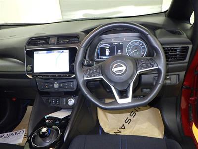 2022 Nissan Leaf - Thumbnail
