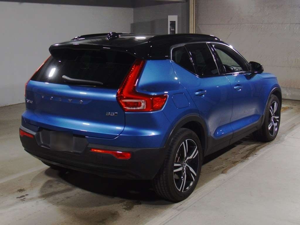 2021 Volvo XC40