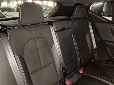 2021 Volvo XC40 - Thumbnail