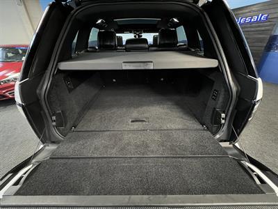 2017 Land Rover Range Rover - Thumbnail