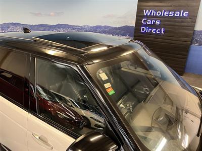 2017 Land Rover Range Rover - Thumbnail