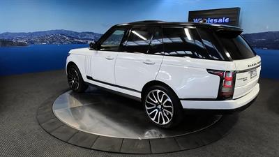2017 Land Rover Range Rover - Thumbnail