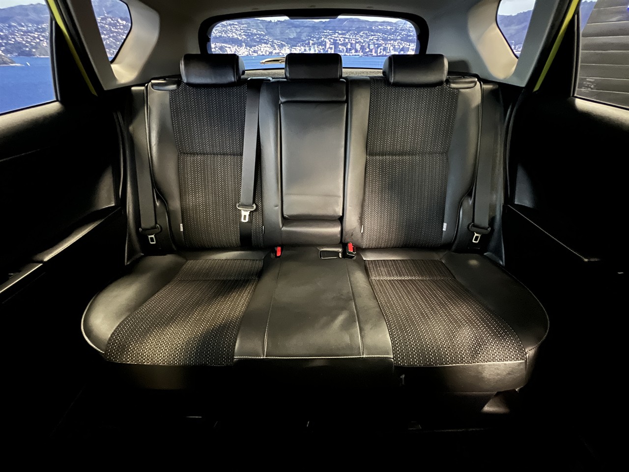 2016 Toyota Auris