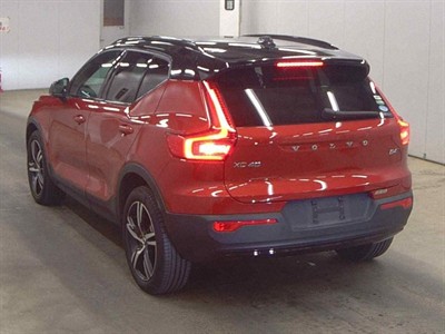 2021 Volvo XC40 - Thumbnail