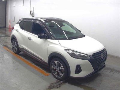 2021 Nissan Kicks - Thumbnail