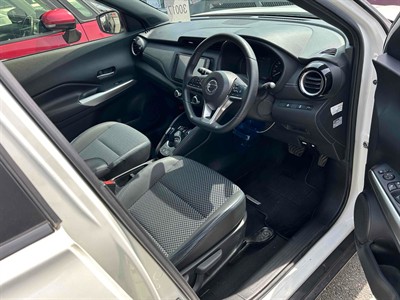 2021 Nissan Kicks - Thumbnail