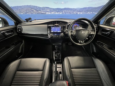 2017 Toyota Corolla - Thumbnail
