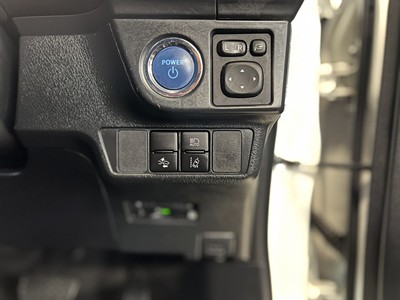 2017 Toyota Corolla - Thumbnail