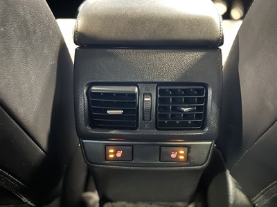 2017 Subaru Outback - Thumbnail