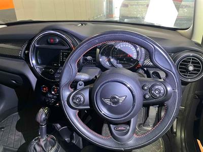 2017 Mini Cooper - Thumbnail