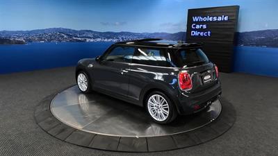 2016 Mini Cooper - Thumbnail