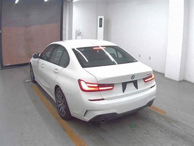 2019 BMW 320i - Thumbnail