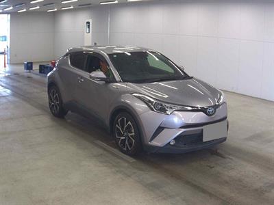 2017 Toyota C-HR - Thumbnail