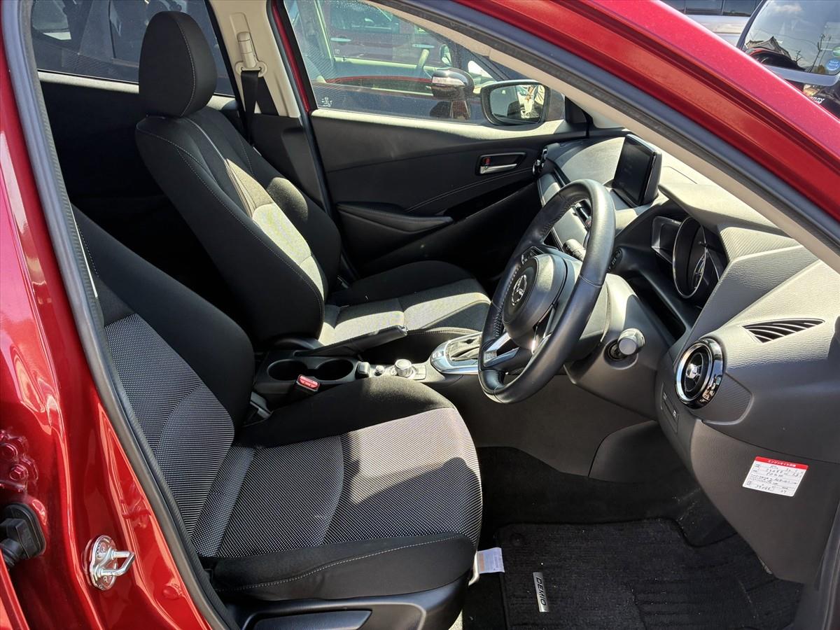 2017 Mazda Demio