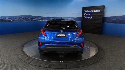 2019 Toyota C-HR - Thumbnail
