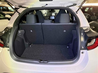 2020 Toyota Yaris - Thumbnail