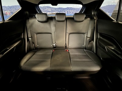 2021 Nissan Kicks - Thumbnail
