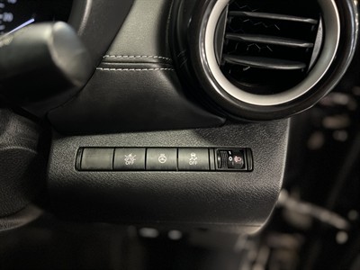 2021 Nissan Kicks - Thumbnail