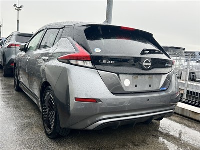 2023 Nissan Leaf - Thumbnail
