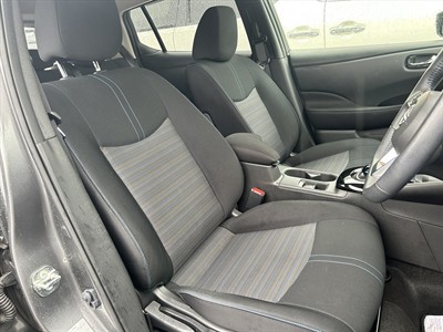 2023 Nissan Leaf - Thumbnail