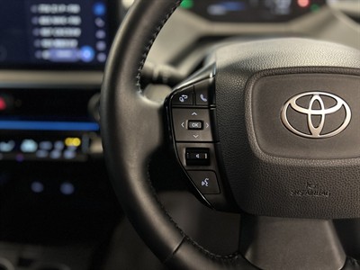 2023 Toyota Prius - Thumbnail