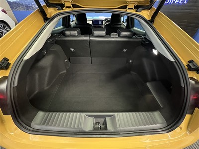 2023 Toyota Prius - Thumbnail