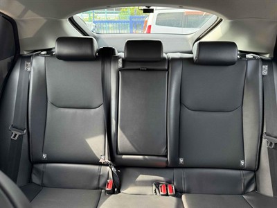 2023 Toyota Prius - Thumbnail
