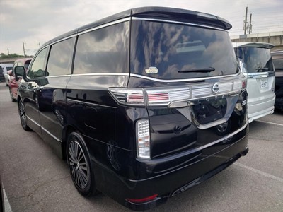 2018 Nissan Elgrand - Thumbnail