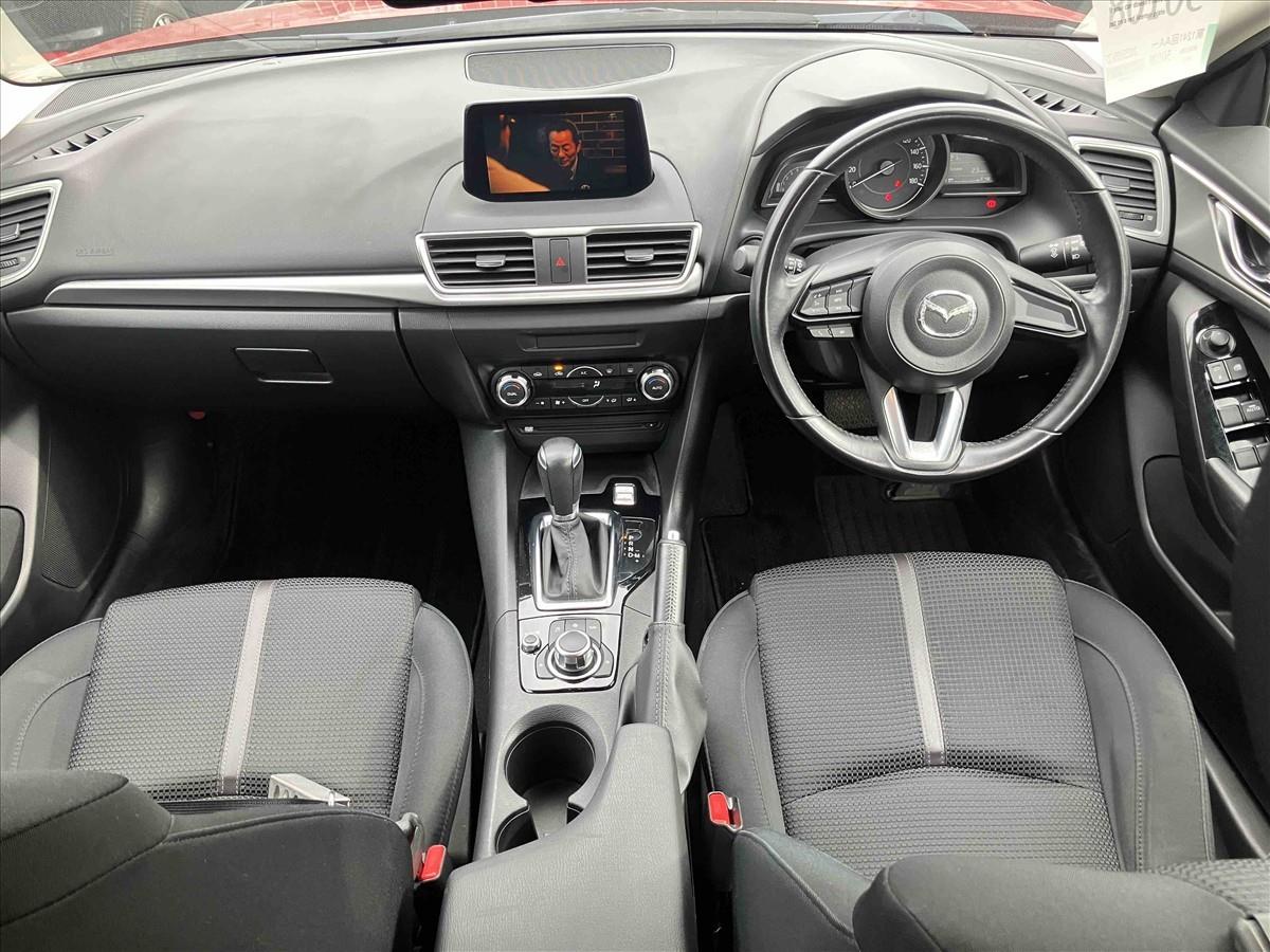 2017 Mazda Axela