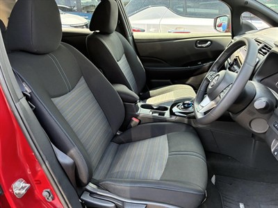 2022 Nissan Leaf - Thumbnail