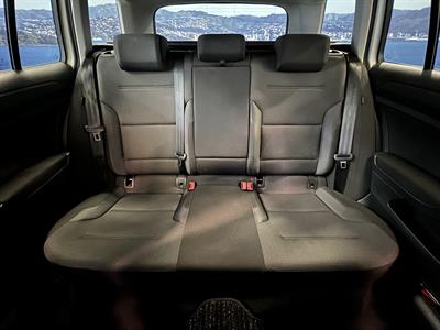 2019 Volkswagen Golf - Thumbnail