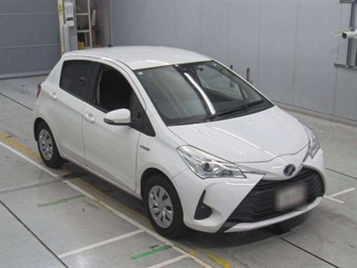 2018 Toyota Vitz - Thumbnail