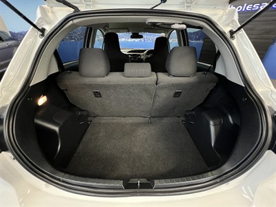 2018 Toyota Vitz - Thumbnail