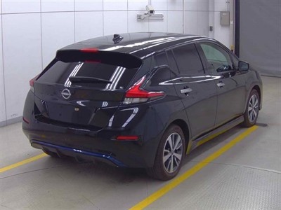 2021 Nissan Leaf - Thumbnail