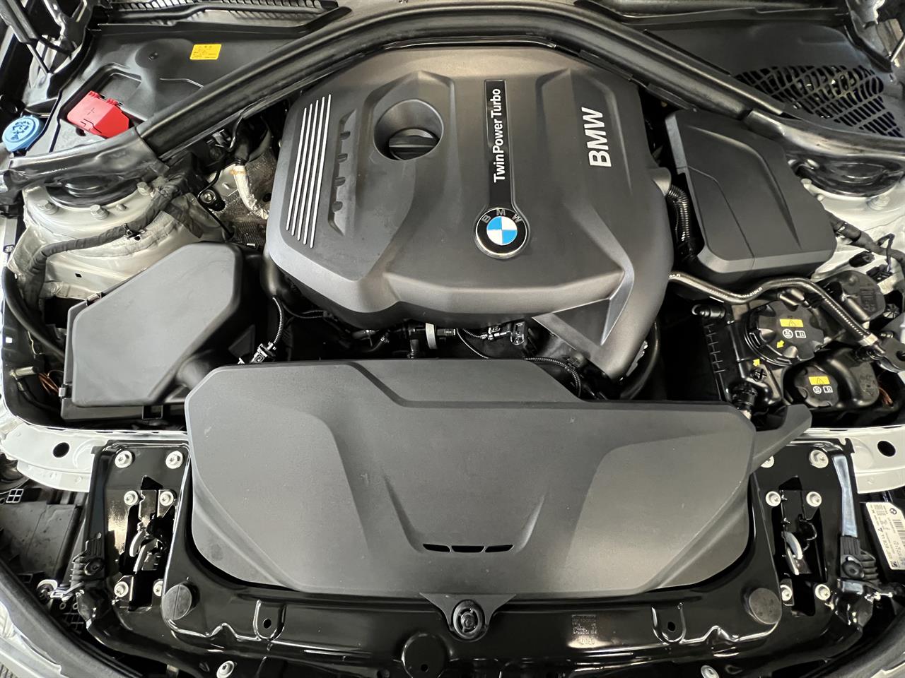 2017 BMW 320i