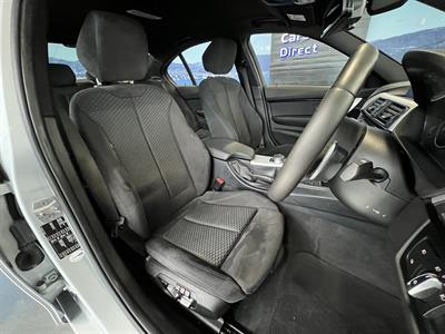 2017 BMW 320i - Thumbnail