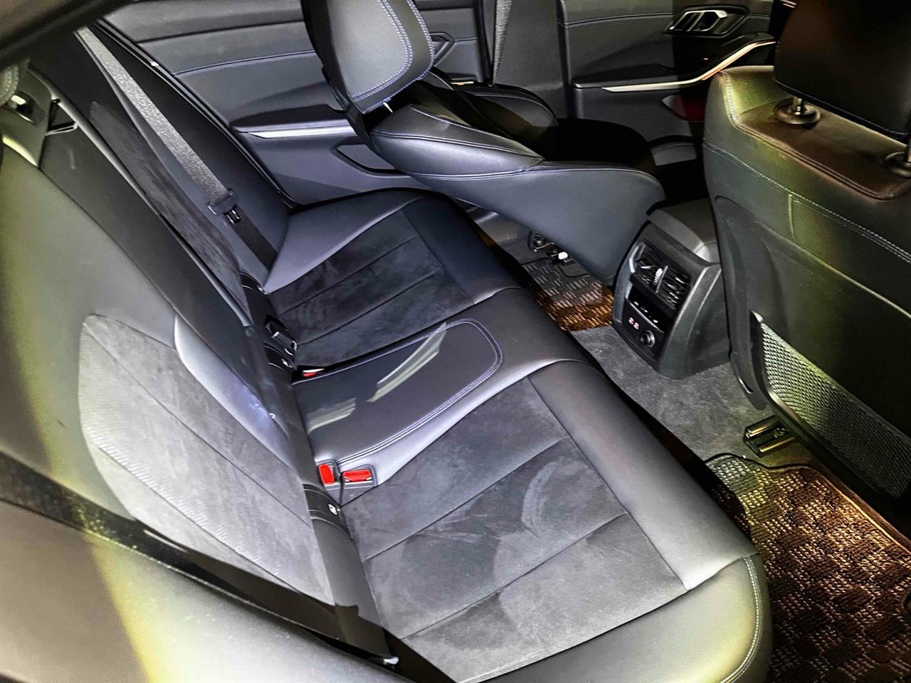 2019 BMW 330i
