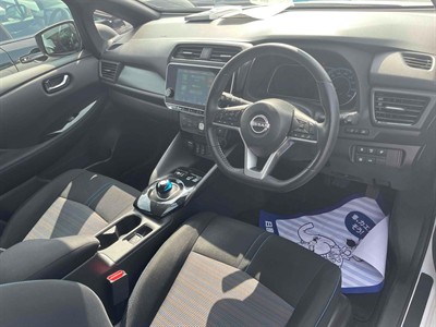 2022 Nissan Leaf - Thumbnail