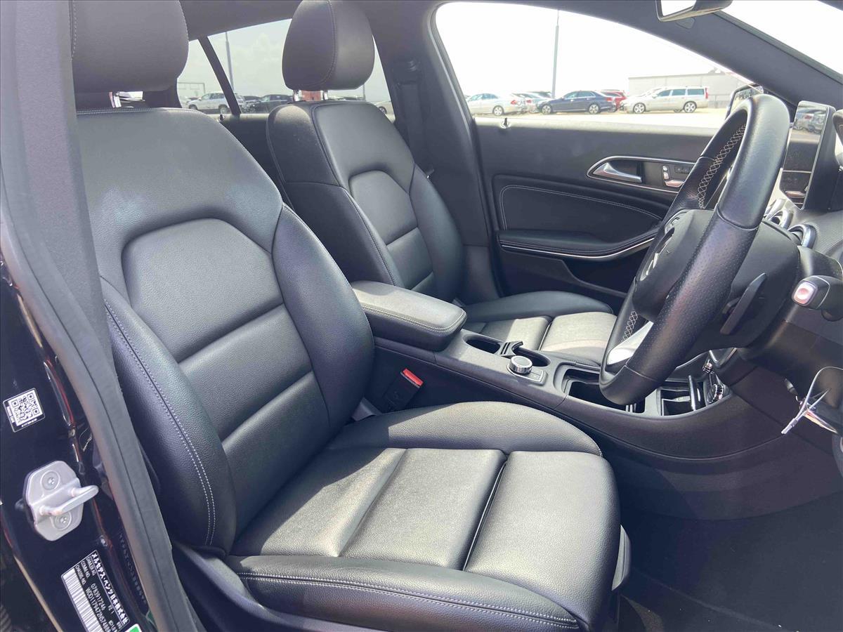 2017 Mercedes-Benz CLA 220