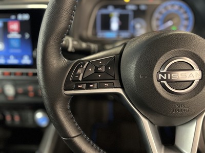 2022 Nissan Leaf - Thumbnail