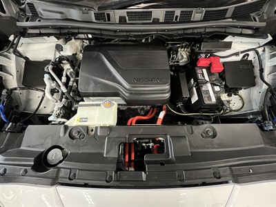 2022 Nissan Leaf - Thumbnail