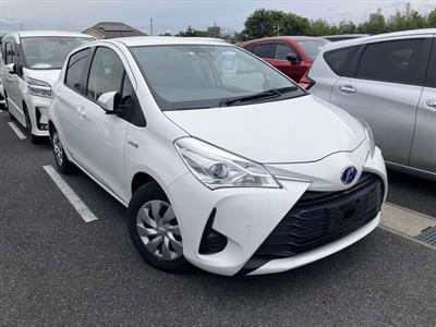2020 Toyota Vitz - Thumbnail