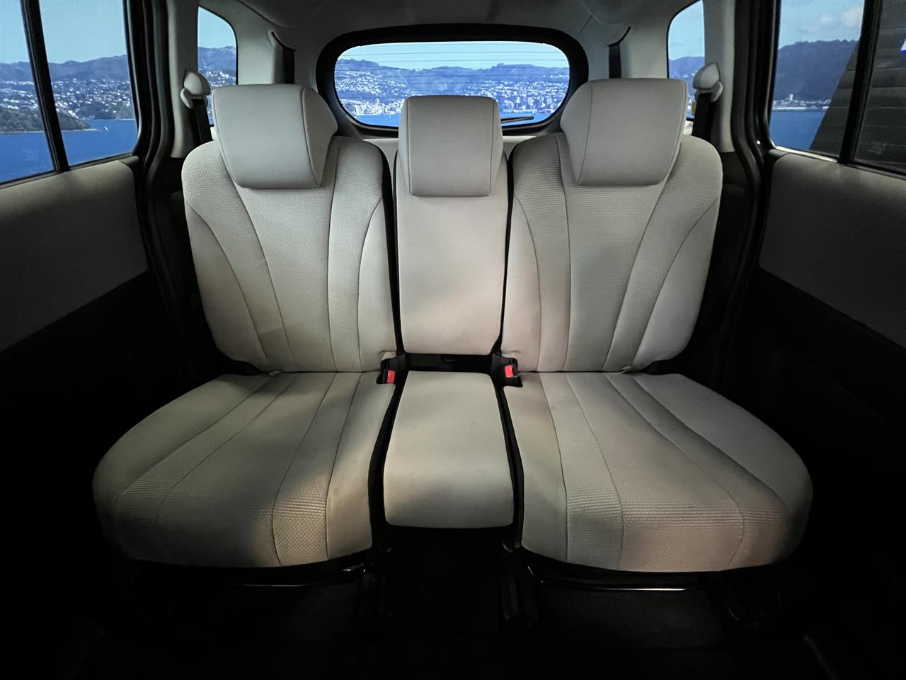 2016 Mazda Premacy