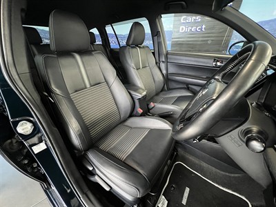 2017 Toyota Corolla - Thumbnail