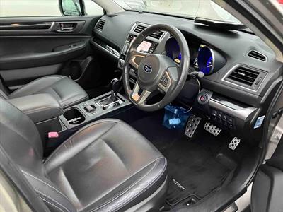 2016 Subaru Outback - Thumbnail