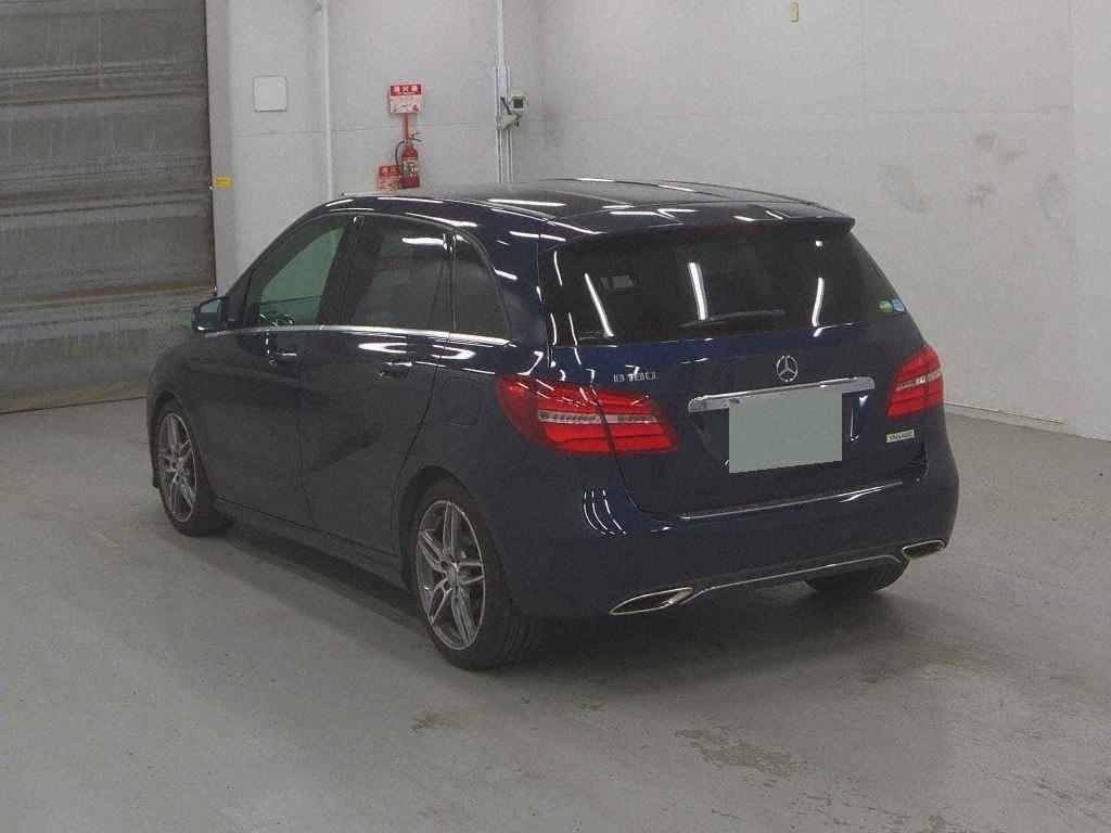 2018 Mercedes-Benz B 180