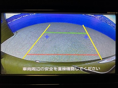 2016 Nissan Serena - Thumbnail