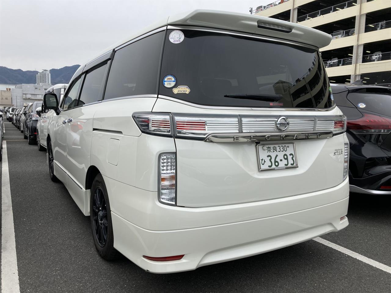2017 Nissan Elgrand