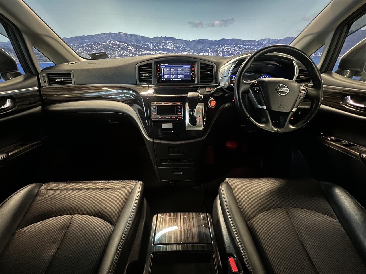 2017 Nissan Elgrand