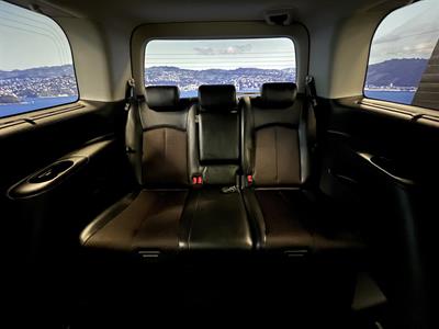 2017 Nissan Elgrand - Thumbnail